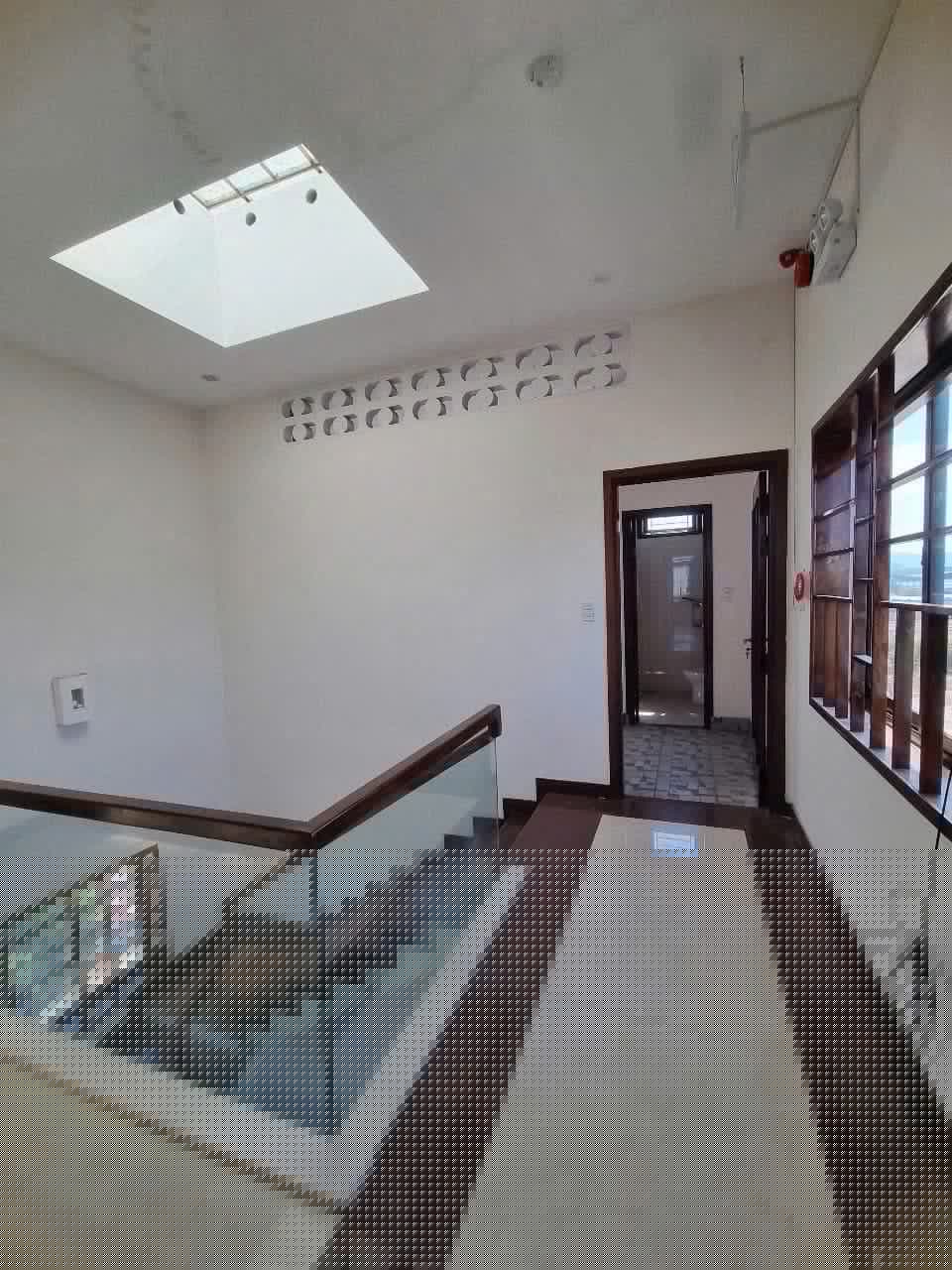 CHO THUÊ NHÀ NGUYÊN CĂN 4 TẦNG ĐƯỜNG NGUYỄN HỮU THỌ - Ảnh 4