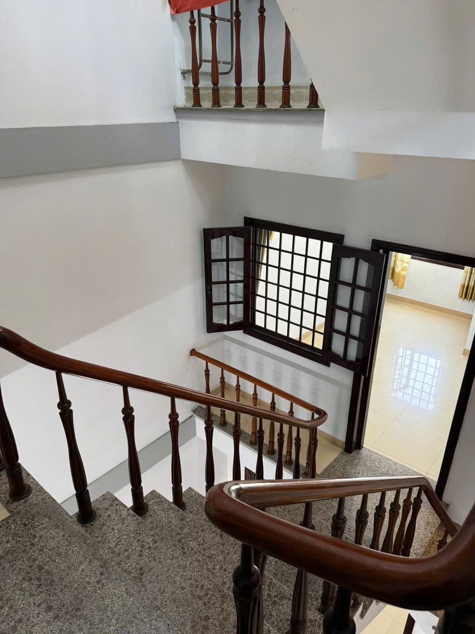 CHO THUÊ NHÀ NGUYÊN CĂN 4 TẦNG 75M2 TẠI ĐƯỜNG NGUYỄN HOÀNG - Ảnh 5