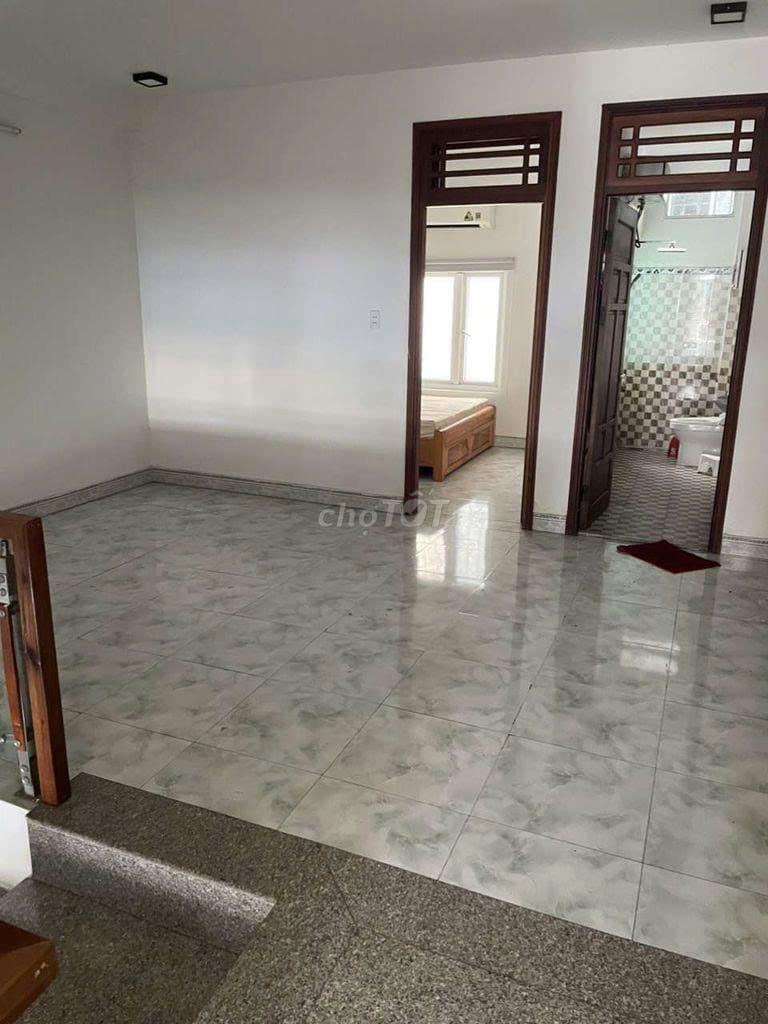 CHO THUÊ NHÀ NGUYÊN CĂN 2 TẦNG FULL NỘI THẤT TẠI NGUYỄN LƯƠNG BẰNG - Ảnh 5