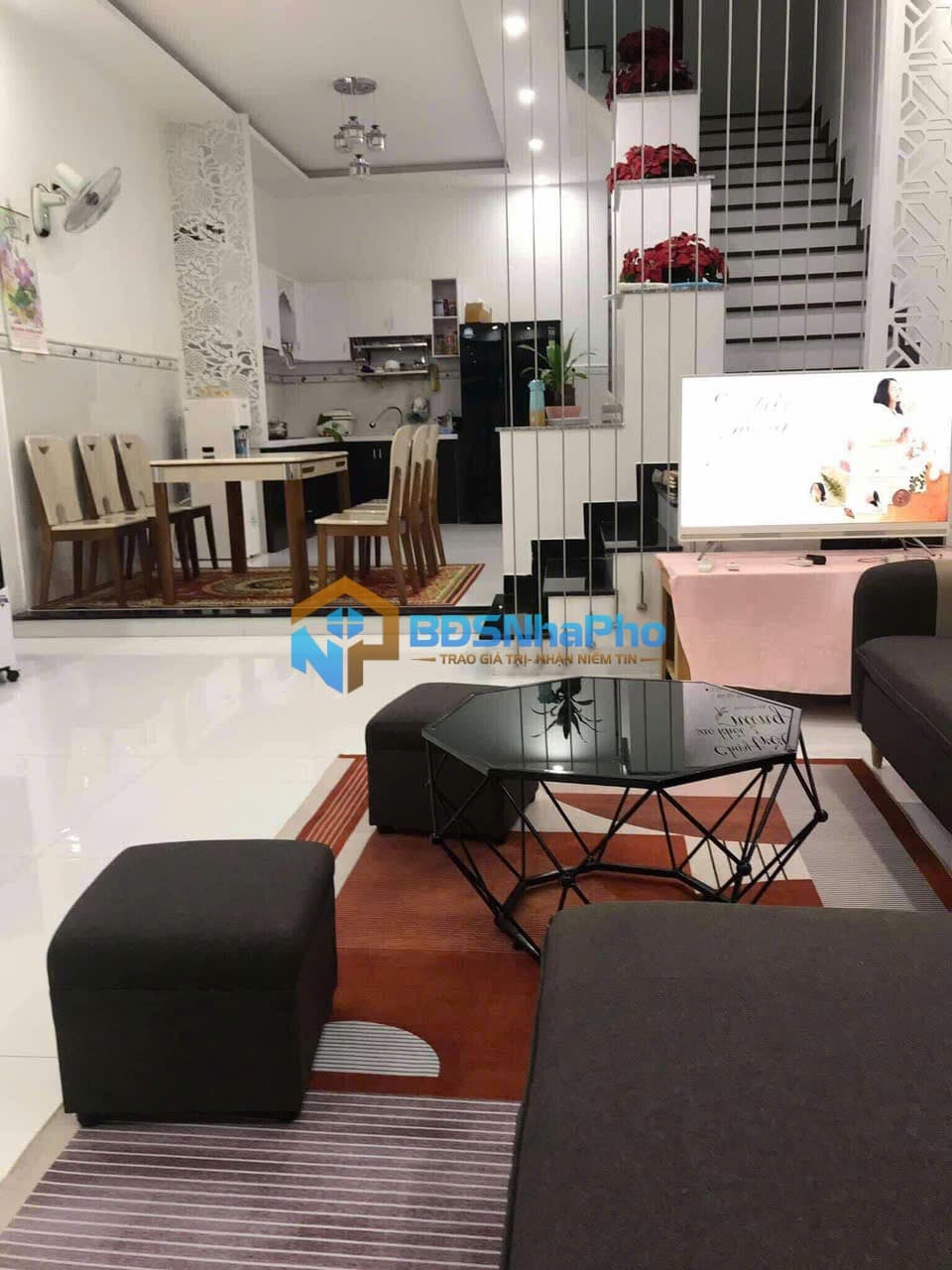 CHO THUÊ NHÀ NGUYÊN CĂN 240M2 TẠI HOÀ XUÂN - Ảnh 1