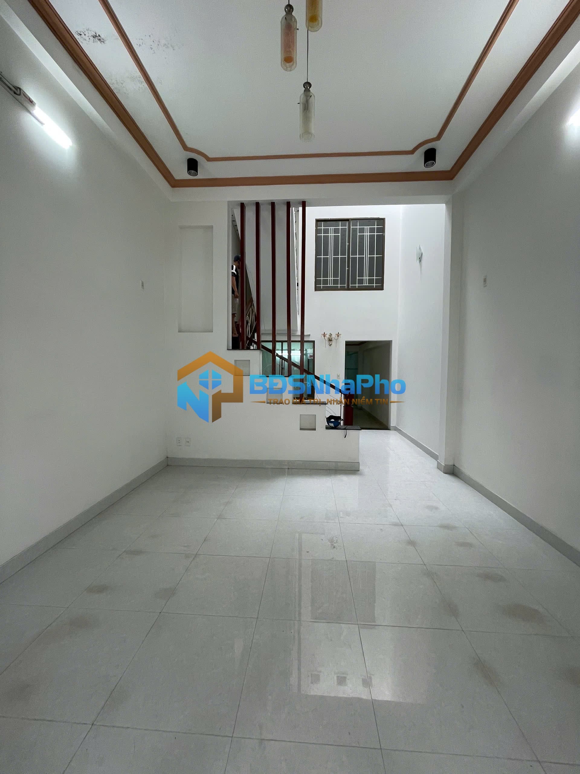 CHO THUÊ NHÀ NGUYÊN CĂN 2 TẦNG KIỆT OTO TẠI LÊ ĐÌNH LÝ - Ảnh 3