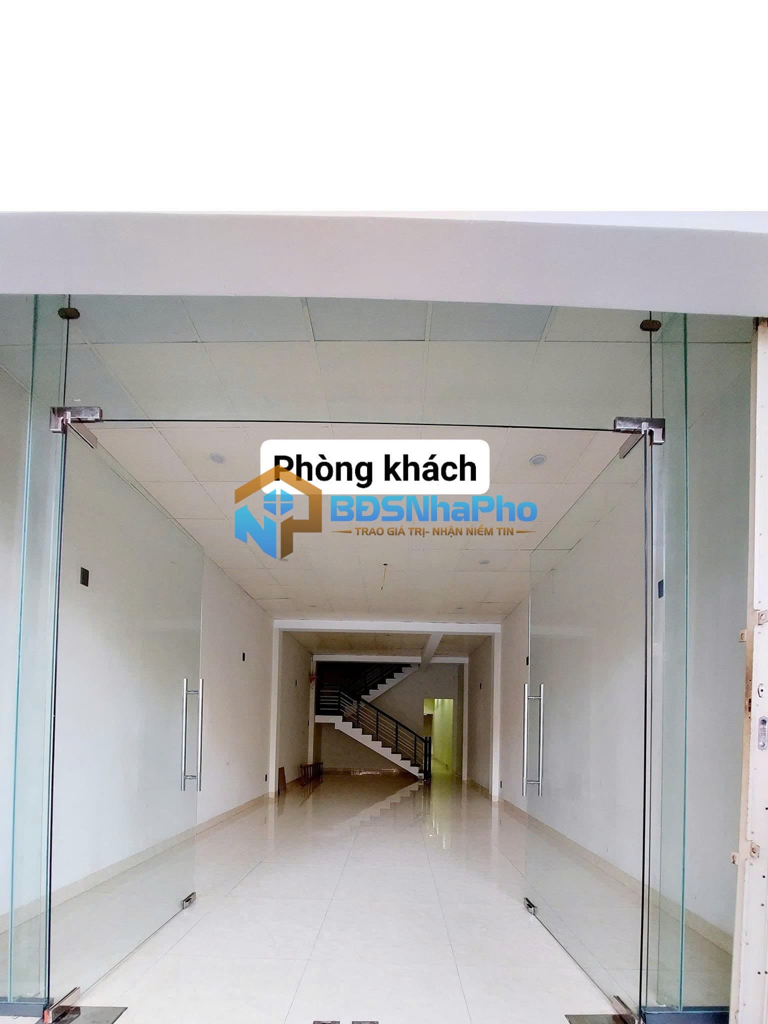 CHO THUÊ NHÀ NGUYÊN CĂN 2 TẦNG 220M2 TẠI HỒ TÙNG MẬU - Ảnh 2