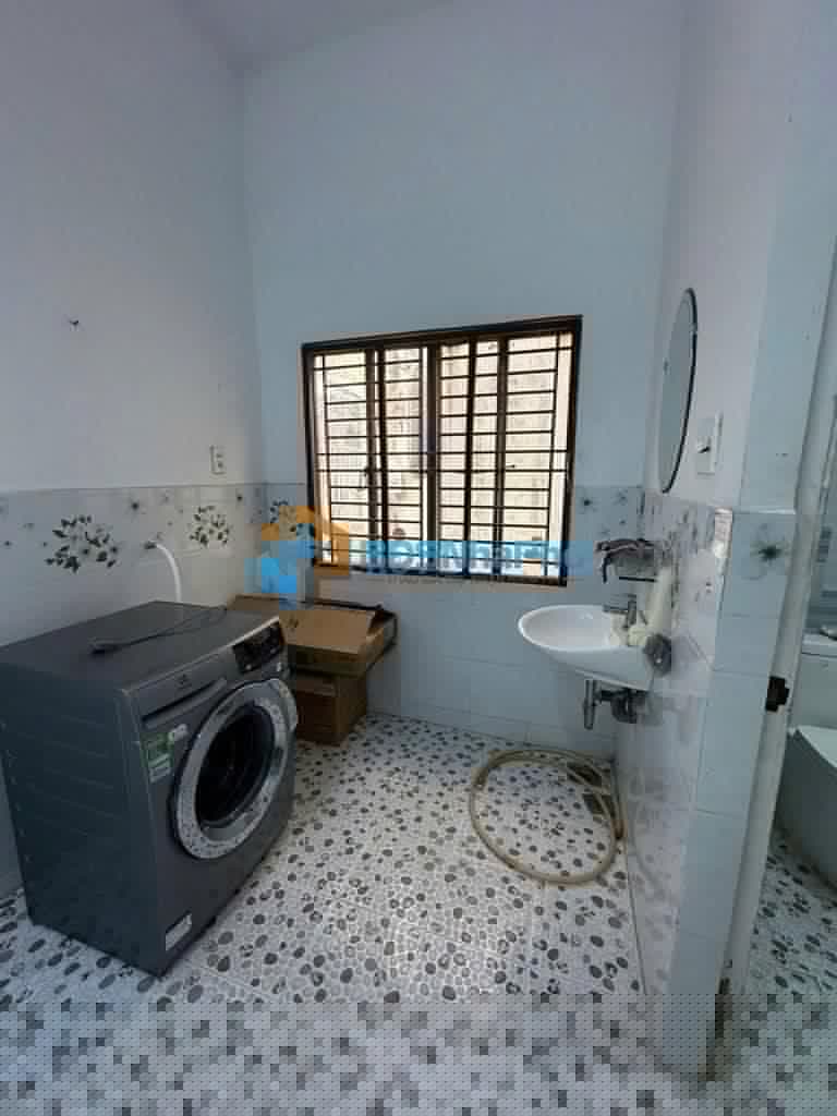 CHO THUÊ NHÀ NGUYÊN CĂN 2 TẦNG 176M2 TẠI HOÀ CƯỜNG BẮC - Ảnh 2