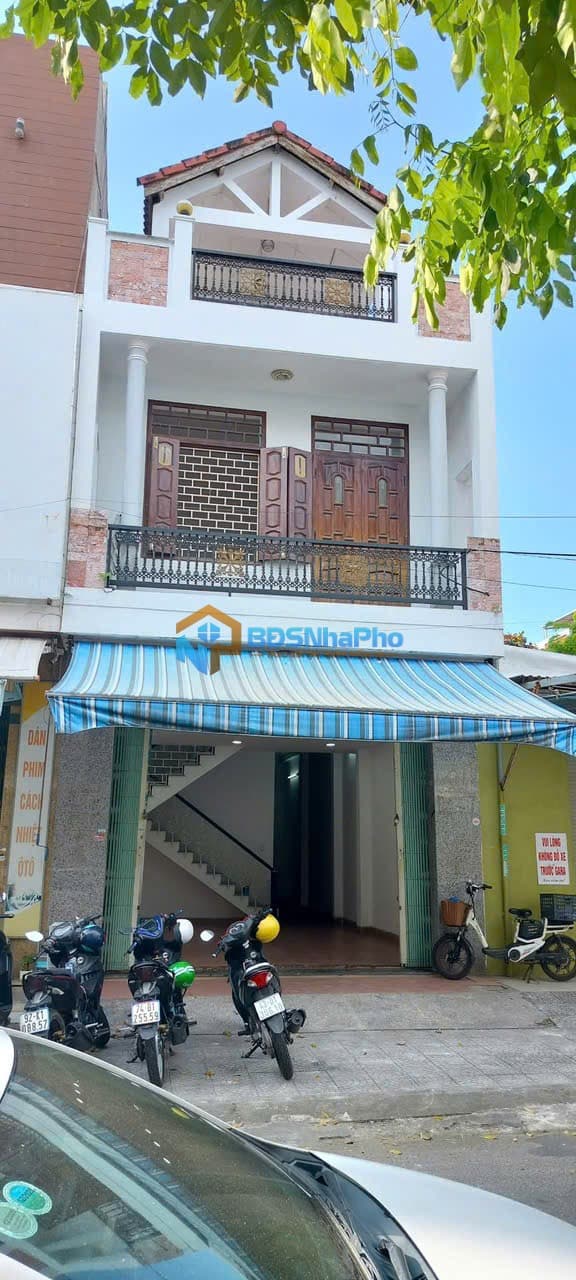 Nhà nguyên căn 3 tầng Hà Huy Tập - Ảnh 1