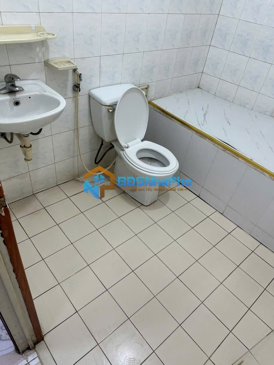 CHO THUÊ NHÀ NGUYÊN CĂN 135M2 TẠI NGUYỄN VĂN LINH - Ảnh 7