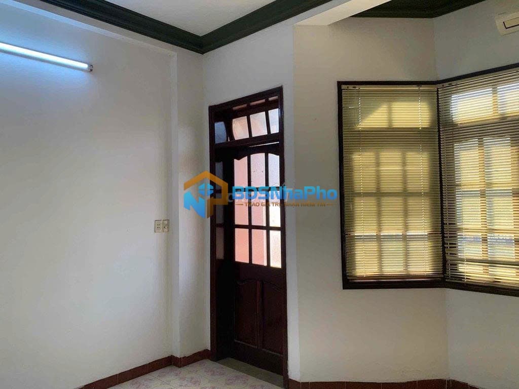 CHO THUÊ NHÀ NGUYÊN CĂN 4 TẦNG 160M2 TẠI PHỐ LÊ DUẨN - Ảnh 3