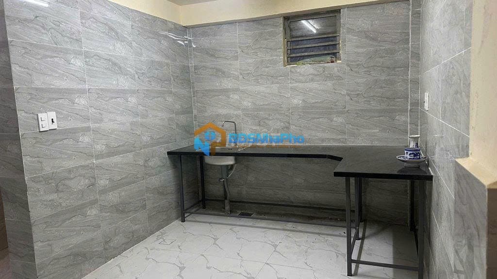 CHO THUÊ NHÀ NGUYÊN CĂN 2,5 TẦNG NGAY CHỢ ĐỐNG ĐA - Ảnh 4