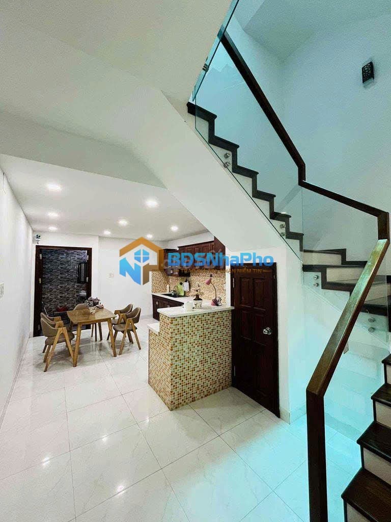 CHO THUÊ NHÀ NGUYÊN CĂN 3 TẦNG DT 185M2 TẠI KIỆT NGUYỄN CHÍ THANH - Ảnh 3