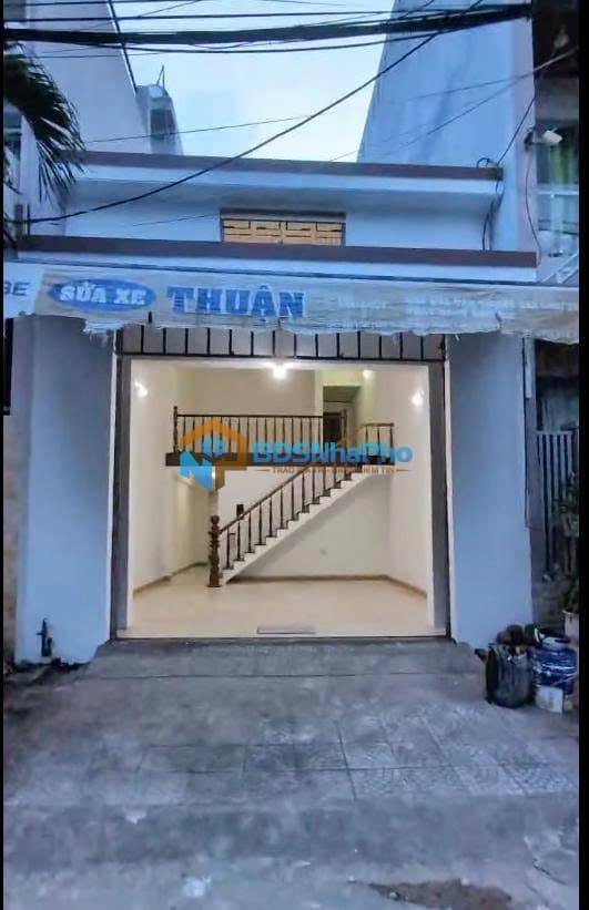 CHO THUÊ NHÀ CẤP 4 CÓ LỬNG DT 75M2 SÁT CHÂU THỊ VĨNH TẾ - Ảnh 1