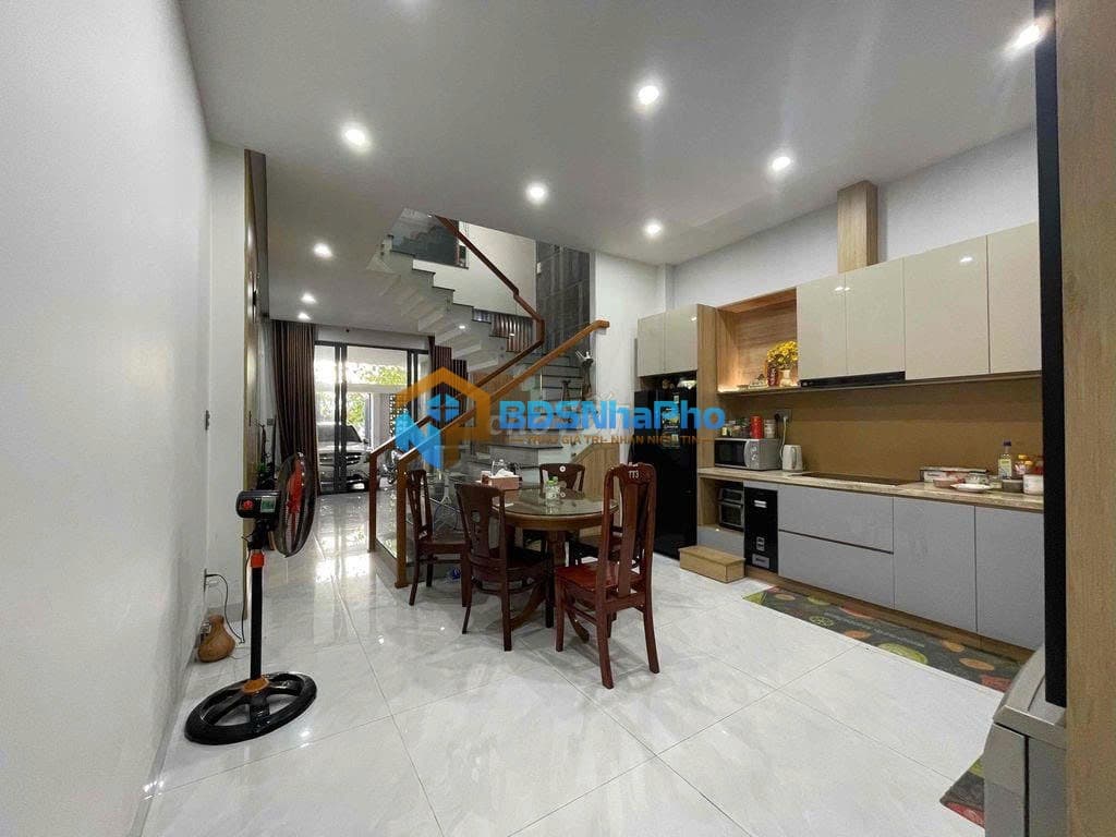 CHO THUÊ NHÀ NGUYÊN CĂN 2 TẦNG DT 90M2 GẦN BẾN XE - Ảnh 2