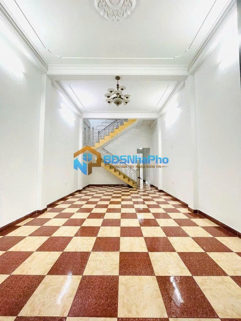 CHO THUÊ NHÀ NGUYÊN CĂN 3 TẦNG DT 95M2 TẠI LÊ VĂN HIẾN - Ảnh 4