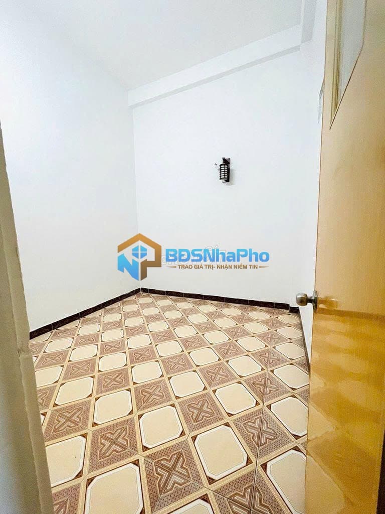 CHO THUÊ NHÀ NGUYÊN CĂN 3 TẦNG DT 95M2 TẠI LÊ VĂN HIẾN - Ảnh 6