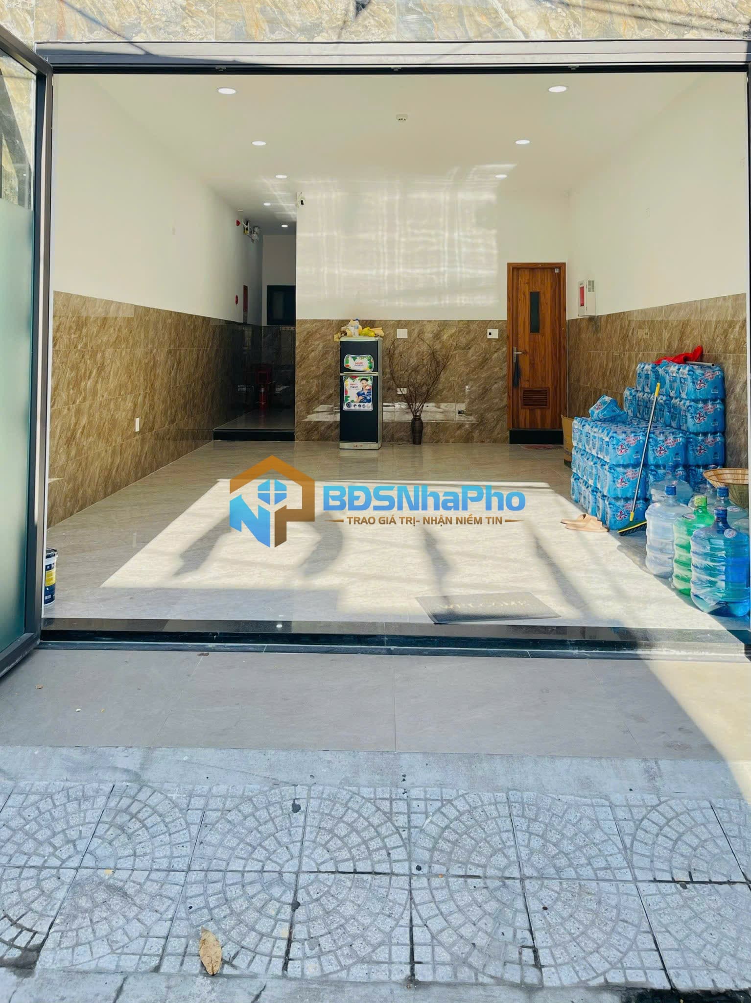 CHO THUÊ MB TẦNG 1 DT 45M2 TẠI THẠCH LAM - Ảnh 2