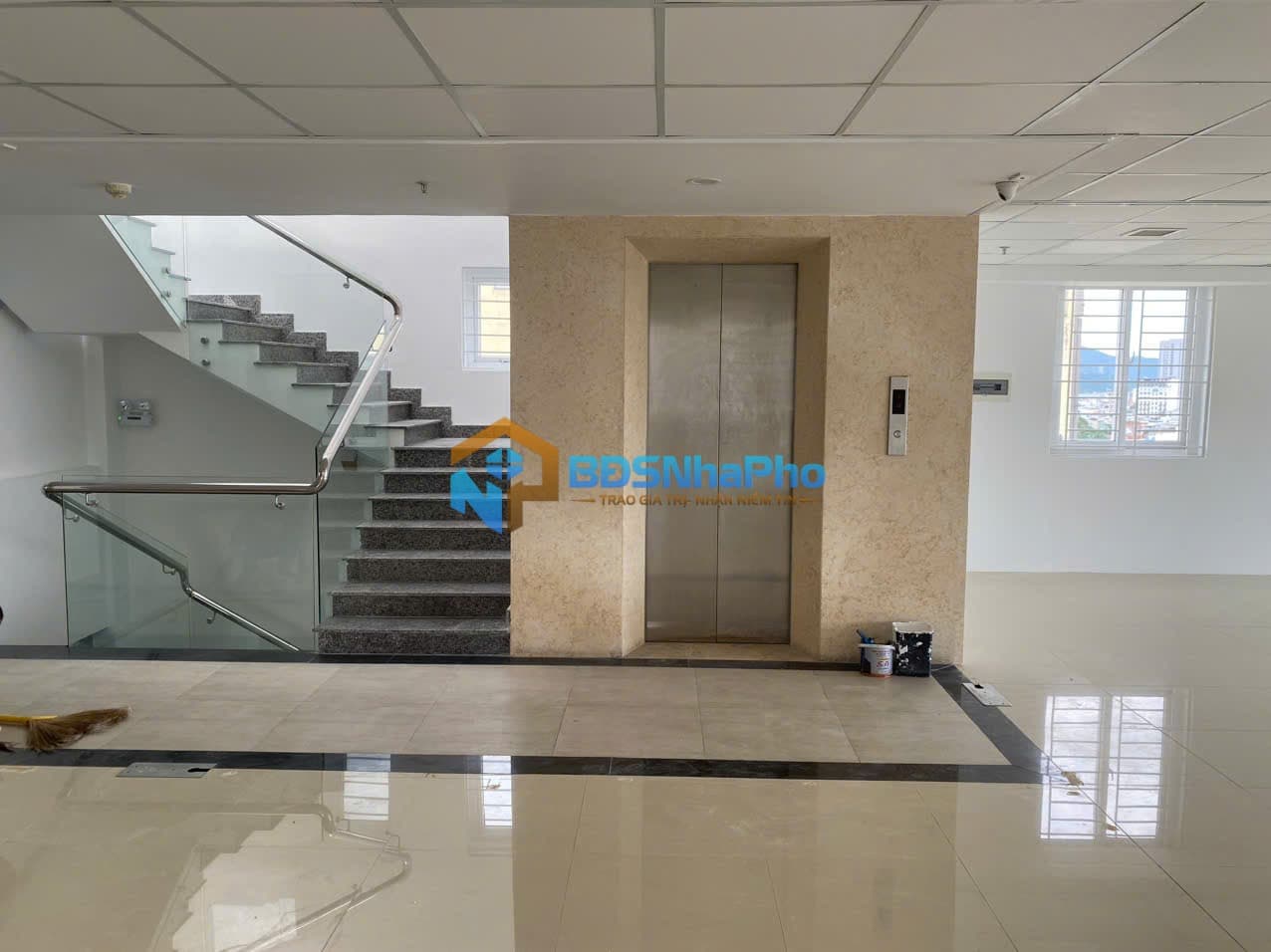 Tòa nhà 8 tầng có hầm 1440m2 tại Ngô Quyền, phù hợp làm văn phòng hoặc kinh doanh - Ảnh 5