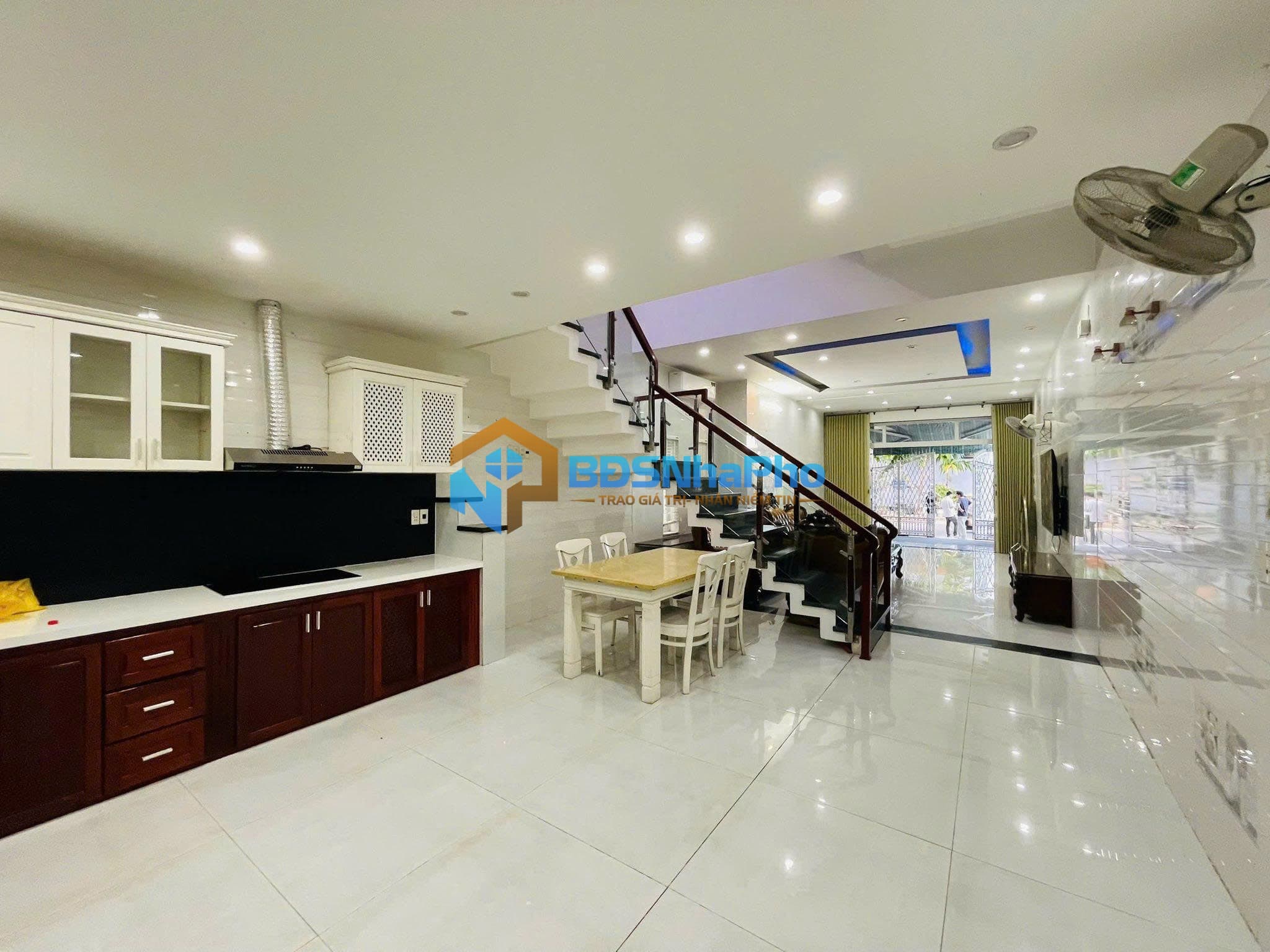 CHO THUÊ NHÀ NGUYÊN CĂN 3 TẦNG DT 157M2 TẠI NGUYỄN PHƯỚC NGUYÊN - Ảnh 4