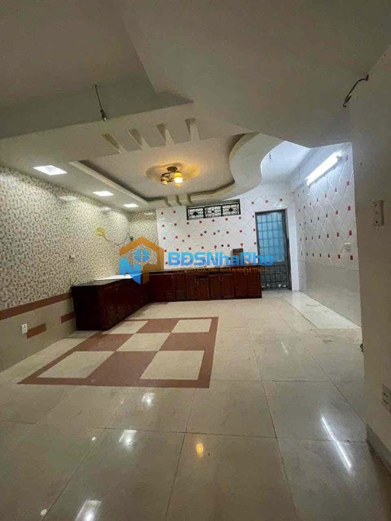 CHO THUÊ NHÀ NGUYÊN CĂN 4 TẦNG DT 100M2 TẠI BẾ VĂN ĐÀN - Ảnh 1