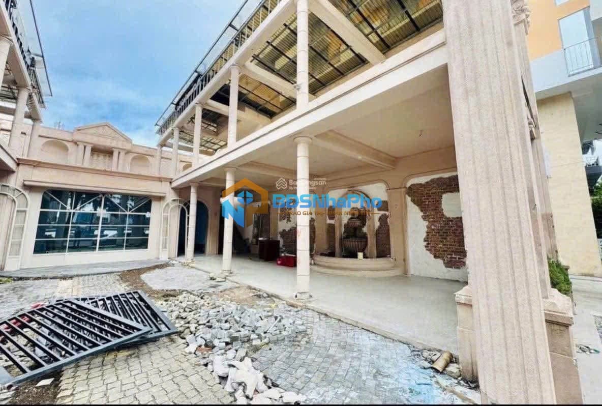 2 Mặt tiền 375 Trần Hưng Đạo phong cách phương tây - Ảnh 3