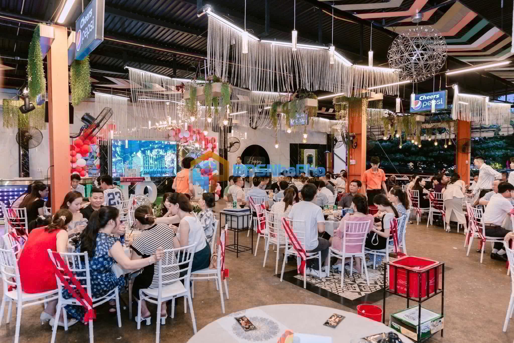 Cho thuê nhà 2 tầng rộng 1200m2 trung tâm Hoà Khánh - Ảnh 6