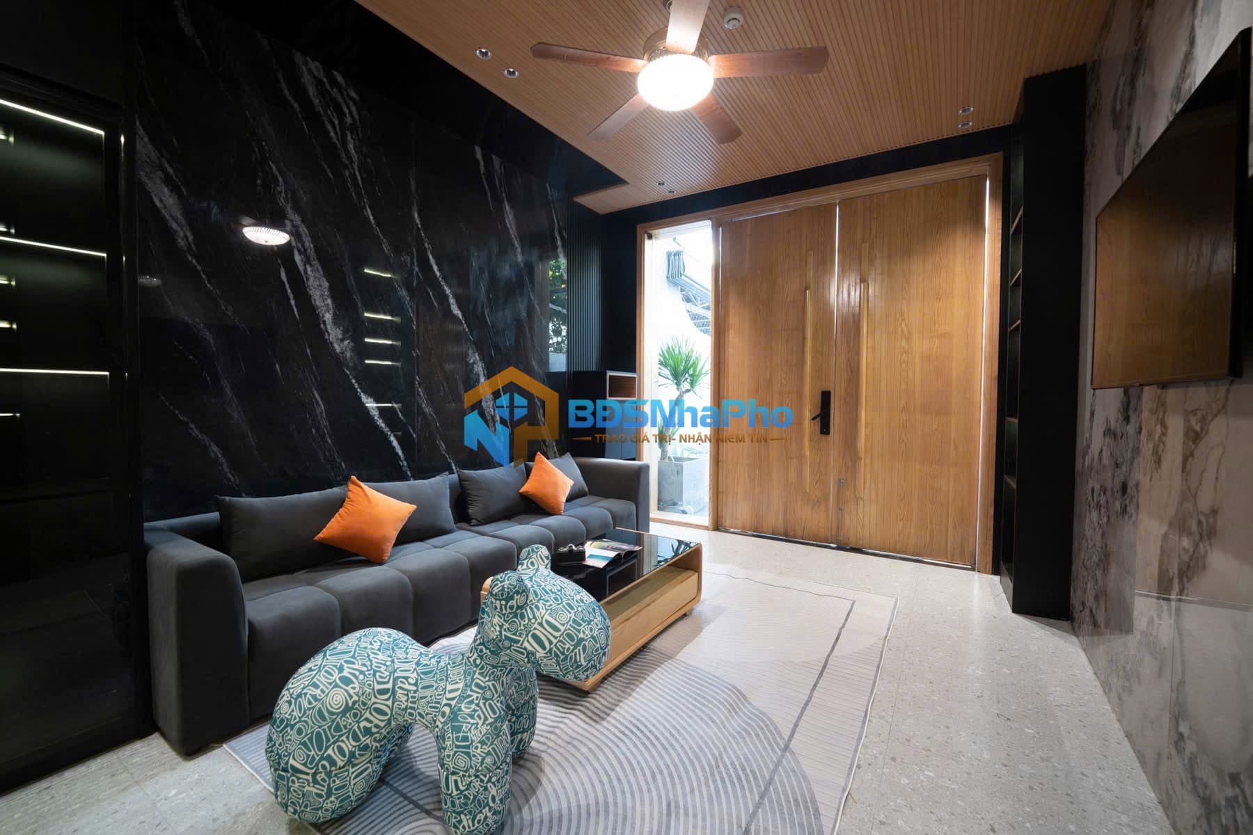 CHO THUÊ NGUYÊN CĂN VILLA NGAY CẦU RỒNG - Ảnh 5