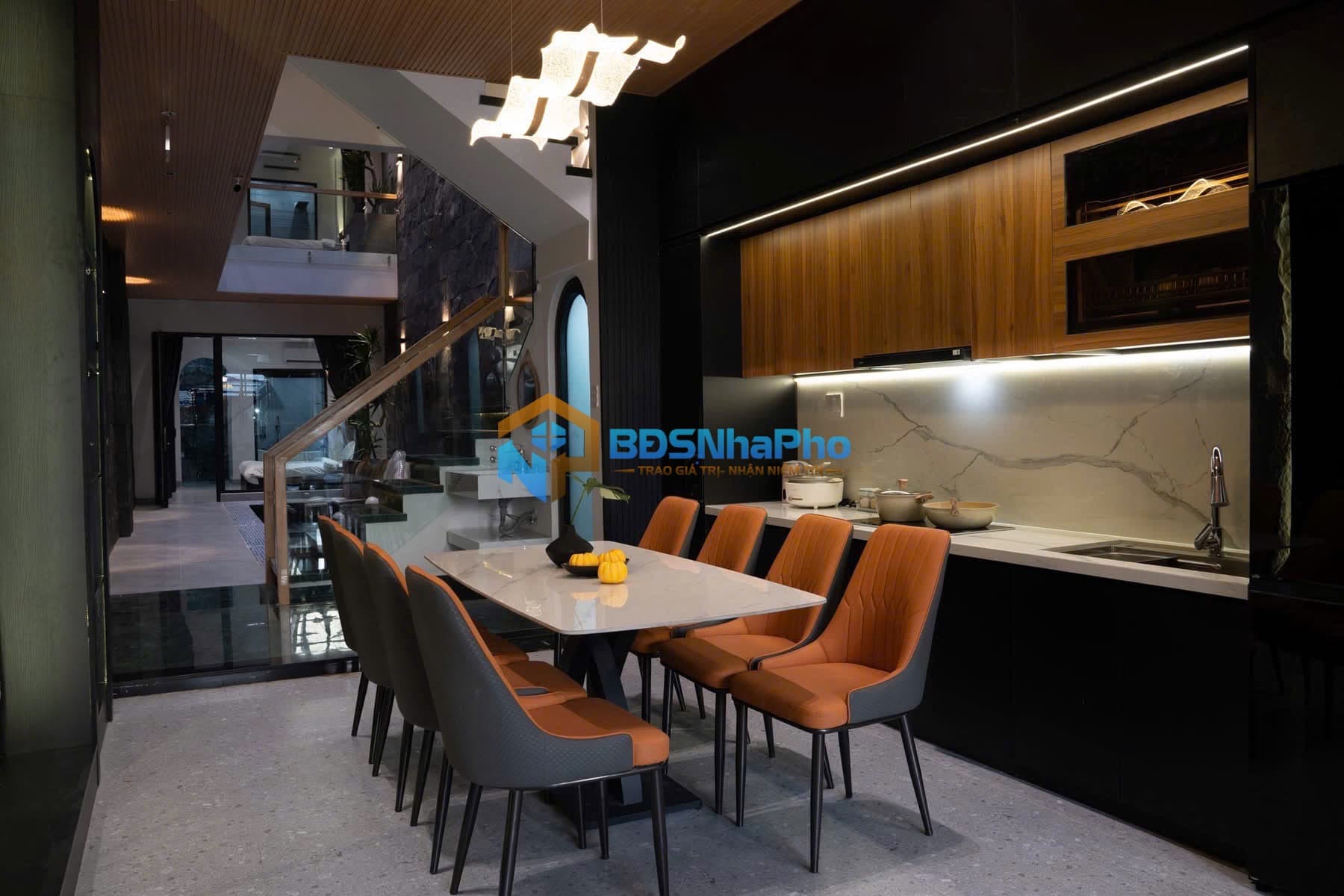 CHO THUÊ NGUYÊN CĂN VILLA NGAY CẦU RỒNG - Ảnh 6