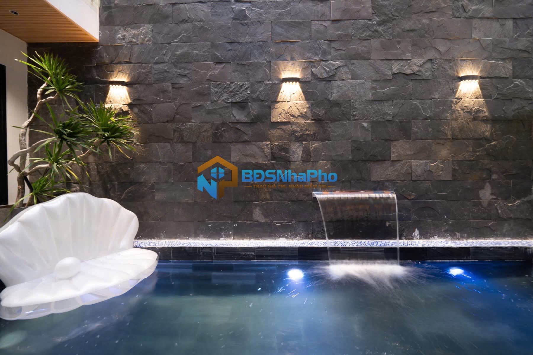 CHO THUÊ NGUYÊN CĂN VILLA NGAY CẦU RỒNG - Ảnh 8