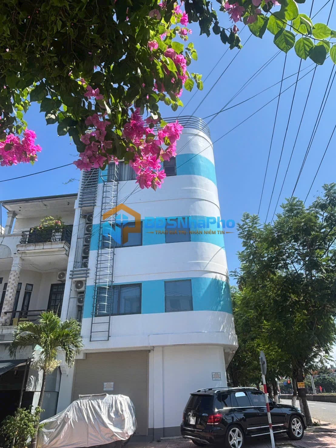 CHÍNH CHỦ CHO THUÊ TÒA NHÀ VĂN PHÒNG - ĐƯỜNG NGÔ QUYỀN Có thang máy, pccc - Ảnh 1