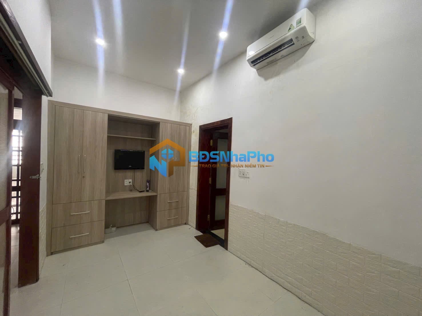 CHO THUÊ NHÀ KIỆT TRUNG TÂM HẢI CHÂU – DIỆN TÍCH RỘNG 210M2 - Ảnh 2