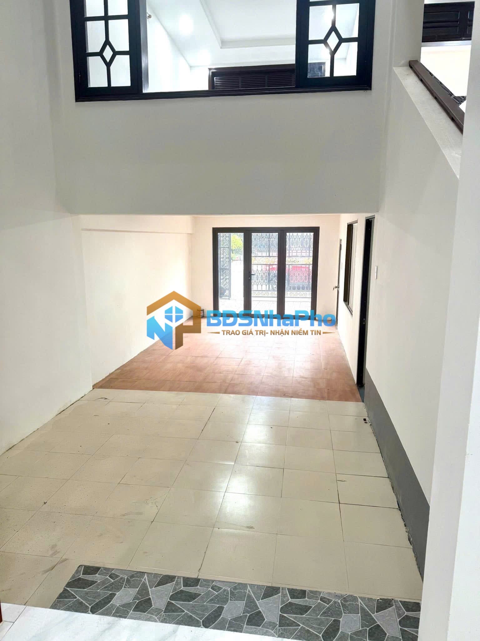 Cho thuê nhà nguyên căn 4 tầng Núi Thành Ngang 6m nhà đẹp làm Vp, trung tâm - Ảnh 2