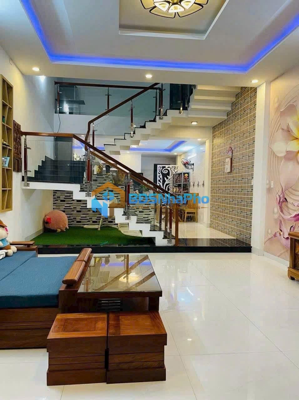 CHO THUÊ NHÀ 3 TẦNG ĐƯỜNG HUỲNH NGỌC ĐỦ - Ảnh 1