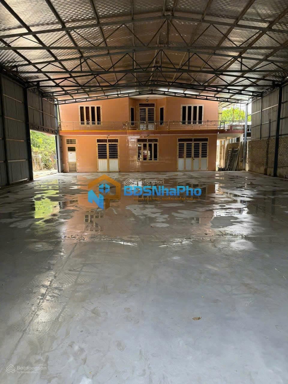 Cho thuê KHO mặt tiền Hoàng Văn Thái - Ảnh 4