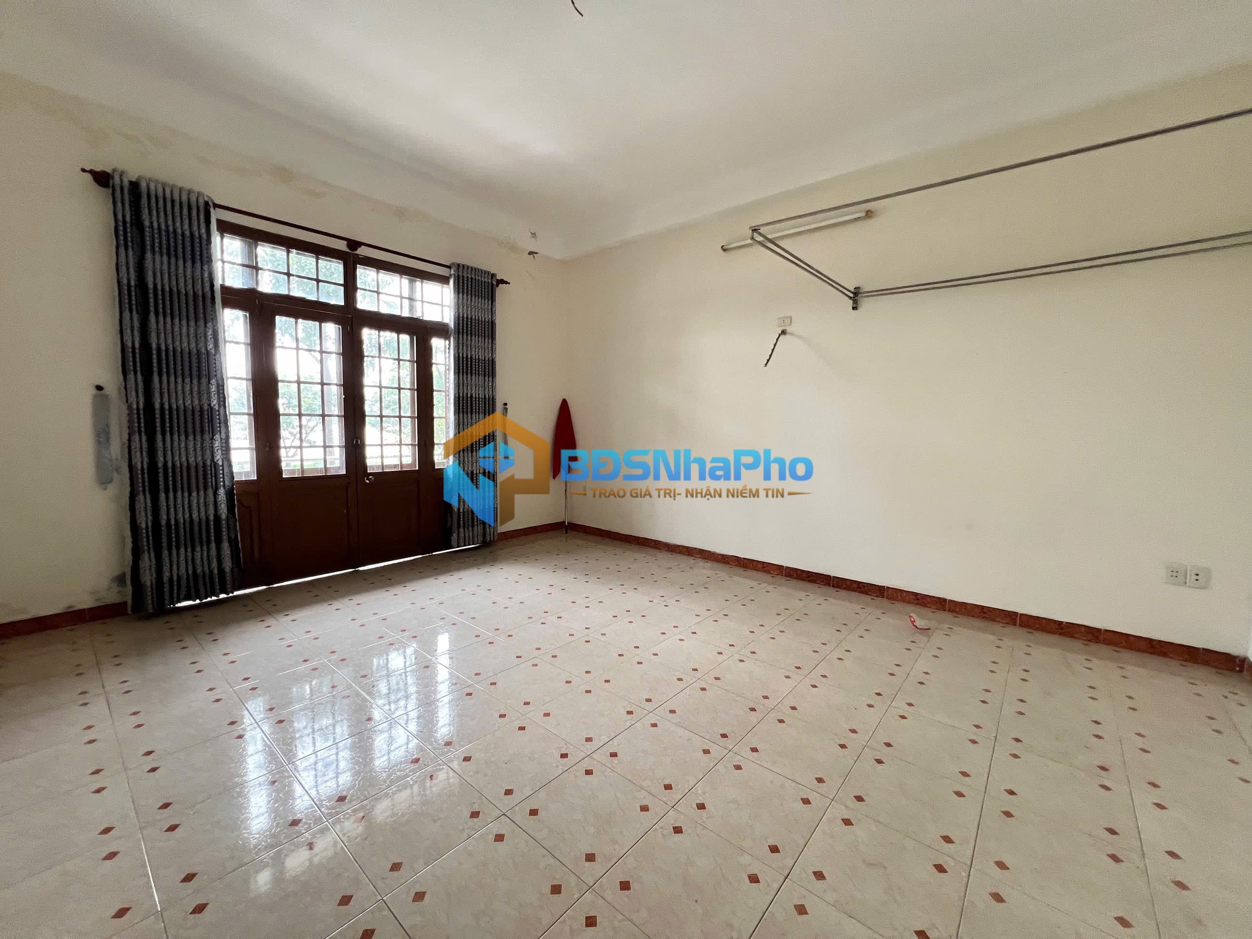 Cho thuê nhà 3 tầng đường Trần Hưng Đạo - Ảnh 4